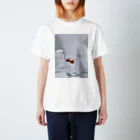 she's room #08のトマトも水浴びしたくなる Regular Fit T-Shirt