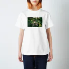 nono snap shopの緑のたぬき Regular Fit T-Shirt