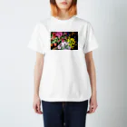 ヒロポン販売所の夜のお花 Regular Fit T-Shirt
