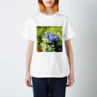 Mumearth Essenceのきらめきの花 スタンダードTシャツ