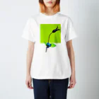 ＦＴＴＹのヤドクガエルと花 Regular Fit T-Shirt