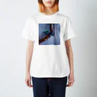 oisii-gynyuのショットガンアイコン Regular Fit T-Shirt