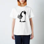 ichomaeのスーパーで駄々をこねるペンギン（親） Regular Fit T-Shirt