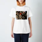 shindeyuku.のBeni flower Regular Fit T-Shirt