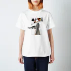 neneのクイーン Regular Fit T-Shirt