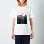 Kensuke Hosoyaのフェンスのダリア Regular Fit T-Shirt