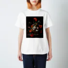 ryo yamaの絵画　花と時計を持つ静物 Regular Fit T-Shirt
