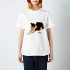 猫カフェ ぶぅたんグッズショップのおててのびーーモナくん Regular Fit T-Shirt