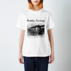 ヴィンテージ鉄道写真グッズの店の山陰本線 余部橋梁を渡るSL (Nostalgicロゴ/黒） Regular Fit T-Shirt