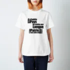 言語系グッズを作ってみるショップのOn n'habite pas un pays, on habite une langue. Une patrie, c'est cela et rien d’autre. Regular Fit T-Shirt