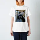 ツヅキエイミ　goods shopのずっと待ってる Regular Fit T-Shirt