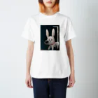 おさかなpeaceの鼻のでけぇ〜いぬ スタンダードTシャツ