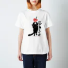 ビューン ワークスの黒猫ちぃさん　りんご Regular Fit T-Shirt