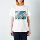 世界の絵画アートグッズのルイ・イカール《ヨットレース》 Regular Fit T-Shirt