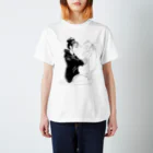 uncia graphic shopの猫と女の子(線画) Regular Fit T-Shirt