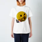 AURA_HYSTERICAのALL YOU NEED IS SMILE. Regular Fit T-Shirt