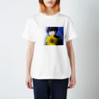 夜店の学ラン少年と花「向日葵」 Regular Fit T-Shirt