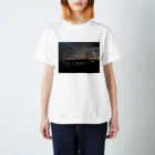 伊坂明の冬の海 Regular Fit T-Shirt