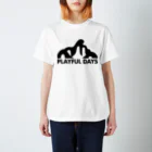 PLAYFUL DAYSの【PLAYFUL DAYS】タコの山 ロゴTシャツ スタンダードTシャツ