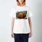 JUNK FOOD VENDORの理想のチキンカツカレー Regular Fit T-Shirt