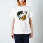 猫とネコ犬の猫とブラックバス Regular Fit T-Shirt