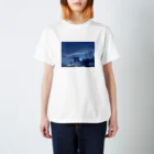 DELIVERYのとある日の空（iPhone7用） Regular Fit T-Shirt