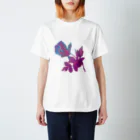 Etoileの生と死の薔薇 Regular Fit T-Shirt