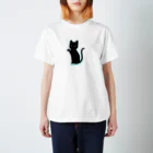 放課後クラブのくろねこ Regular Fit T-Shirt