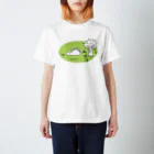 あなほり北狼屋の恐竜のお食事(楕円形Ｖｅｒ．) Regular Fit T-Shirt