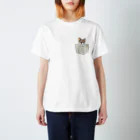 sasasoのポケットからこんにちわ Regular Fit T-Shirt