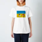 みなみん＆あしがーにゃのお店のウクライナのひまわり畑 スタンダードTシャツ