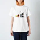 tsubasamoonの天使のひよこちゃんと黒猫ムーン アコースティック スタンダードTシャツ