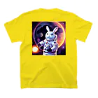 spaceinudogのspace usagi rabbit Regular Fit T-Shirtの裏面