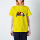 ジェリーゼリーショップ in SUZURIの走ってくるカレーライス（Ｔシャツ） Regular Fit T-Shirt