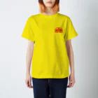 サトウ ヨーコの翼仲良しすずめ（赤プリント） Regular Fit T-Shirt