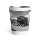 崖っぷちのポニョの"Nostalgia Ville：さびれた町の魅力を感じるグッズ" Thermo Tumbler