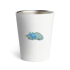 深海絵描き会のど真ん中で眠るちいこいギョ太郎 Thermo Tumbler