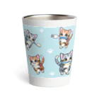 AckeeWolf Art Shopの歯ブラシをくわえたアメリカンショートヘアの子猫 Thermo Tumbler