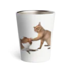 猫ミームグッズの【猫ミーム】叩かれる猫と叩く猫 Thermo Tumbler