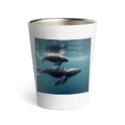 tozaki5573のクジラの親子 Thermo Tumbler