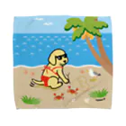 ハッピー・ラブラドールズの浜辺のイエローラブラドールビキニガール Towel Handkerchief