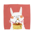 mogmogのアルパカさんとカフェパンケーキ Towel Handkerchief