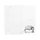 ウンコーヒーのクマの入浴介助をするネコ Towel Handkerchief