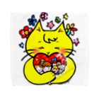 WataMayuroom☆の抱きしめるニャンコ Towel Handkerchief