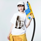 アルビノグッズ［albino love］のアルビノを着る Washed T-Shirt :model wear (front)