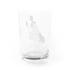 keeeeeep smilingの口紅を塗る女とスリスリする猫 Water Glass :back