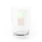 ぽこぽんやさんのお正月の門松についているナンテンをたべるスズメ Water Glass :back