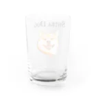 74 no me loveの柴犬tee Water Glass :back