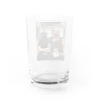 Mottan‘s Art Goods Shopの地下鉄の乗る　犬のカップル Water Glass :back