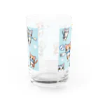 AckeeWolf Art Shopの歯ブラシをくわえたアメリカンショートヘアの子猫 Water Glass :back